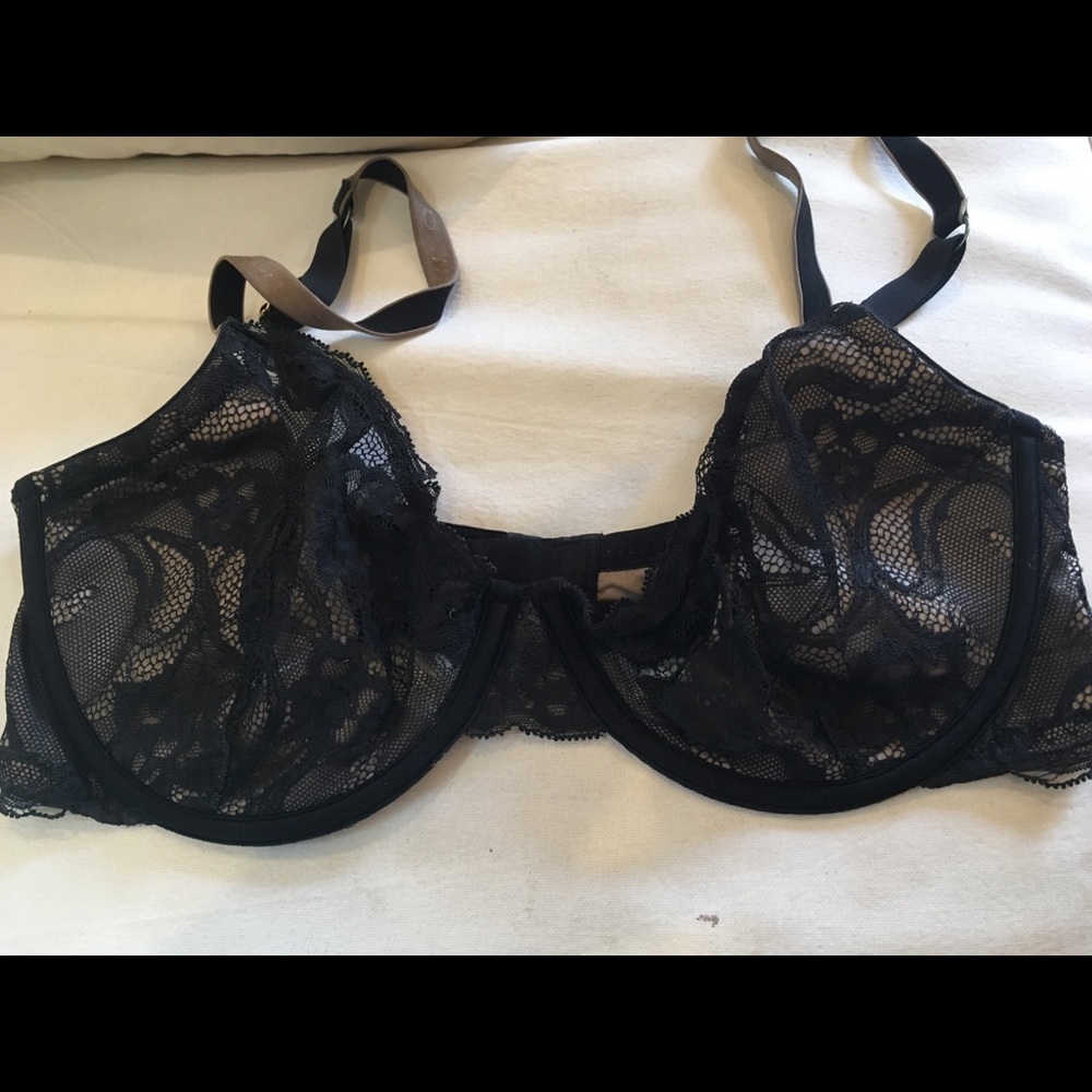 Black lace bra